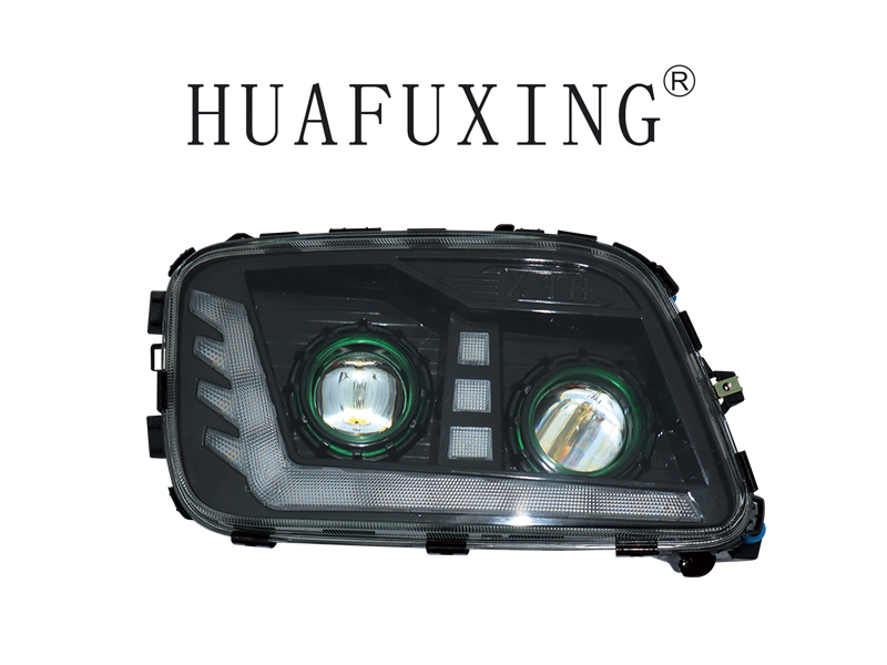 奔驰MP3全LED大灯